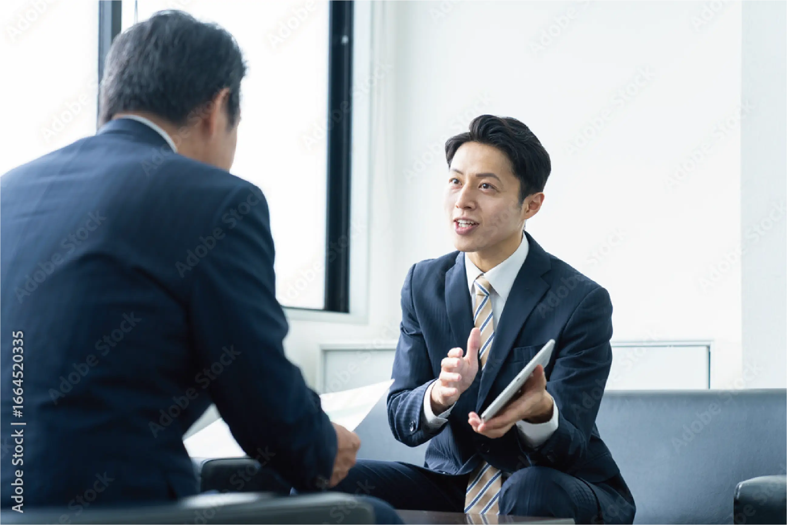 中小製造業の現場と商談の様子